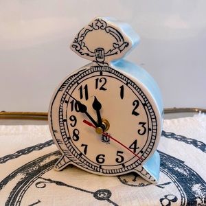 Anthropologie Molly Hatch Clock 🕰